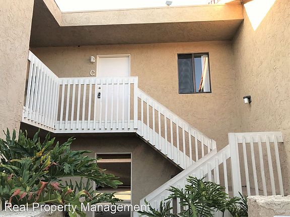 2nd image of 136 Avenida Las Brisas APT C