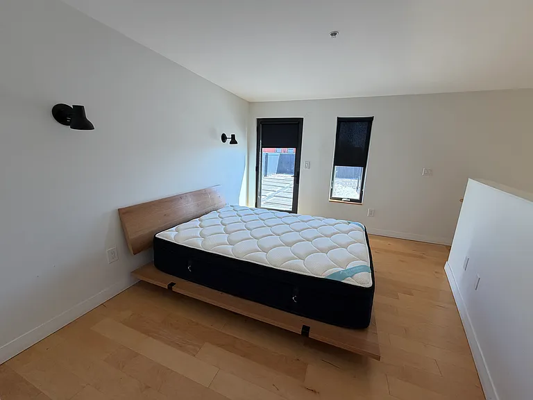 15 Allen St #302 — Photo 13
