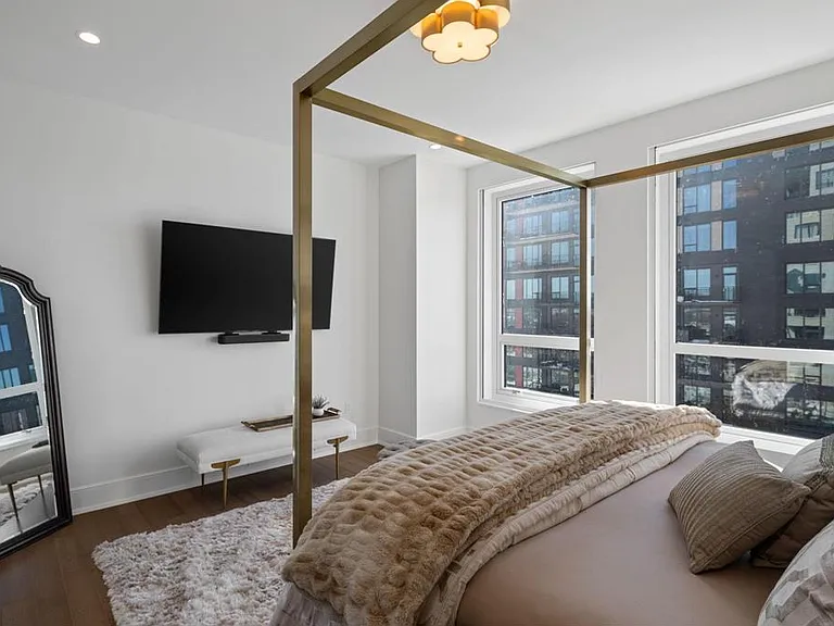 1111 W River Pkwy #11C — Photo 20