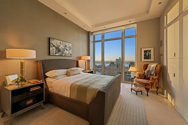 Sold by SERHANT. | media 10