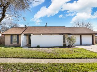 7708 Grass Hollow St, Live Oak, TX 78233