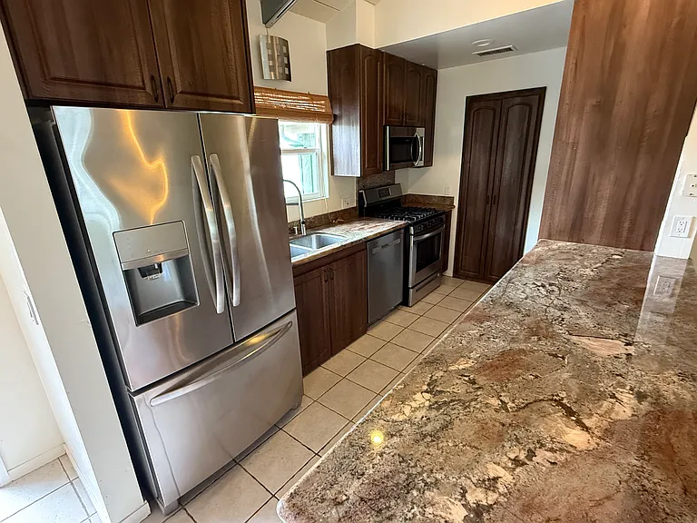 8030 La Jolla Shores Dr — Photo 4