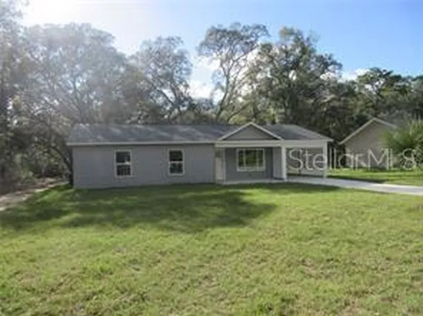 5925 SE 170th Ct, Ocklawaha, FL 32179