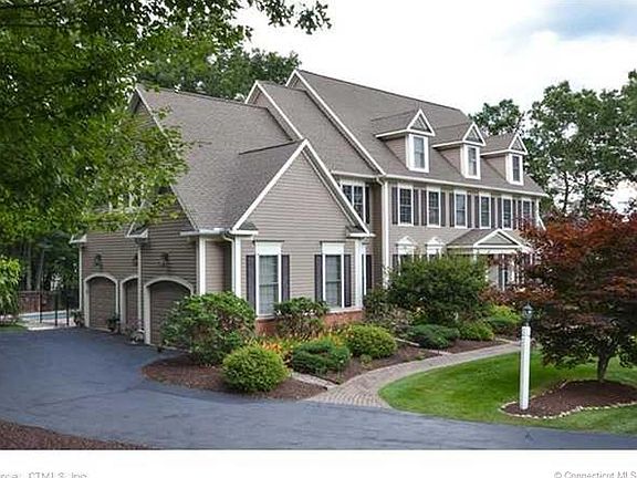 2nd image of 246 Kingswood Dr