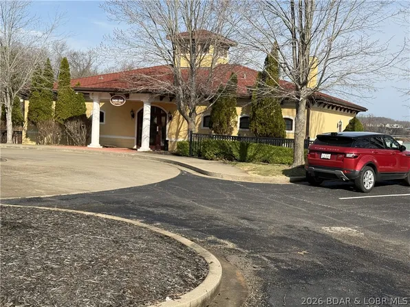 861 Grand Cypress Ct, Sunrise Beach, MO 65079