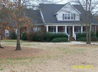 231 Willow Ridge Ln, Jackson, GA 30233