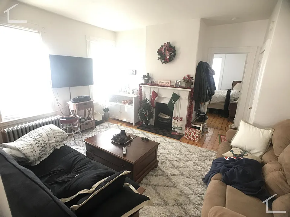 23 Pratt St #1