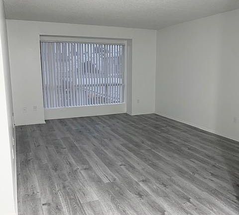 2nd image of 3460 Garnet St #267
