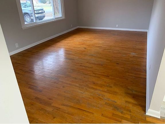 5th image of 3608 W Fleetwood Dr