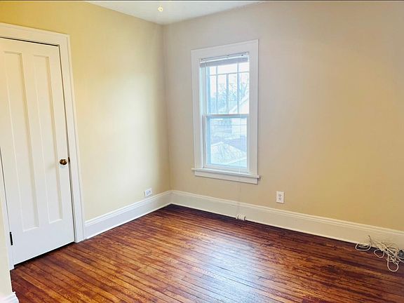 5th image of 14316 Delaware Ave