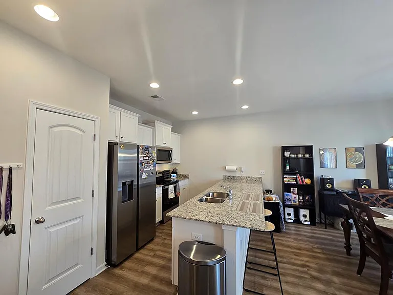 1762 Snead Dr — Photo 6