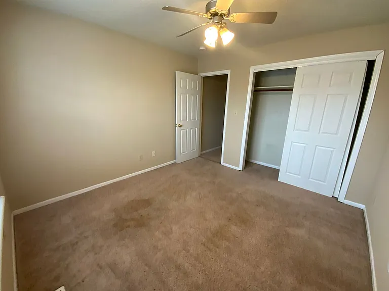 1605 Steamboat Ln — Photo 7