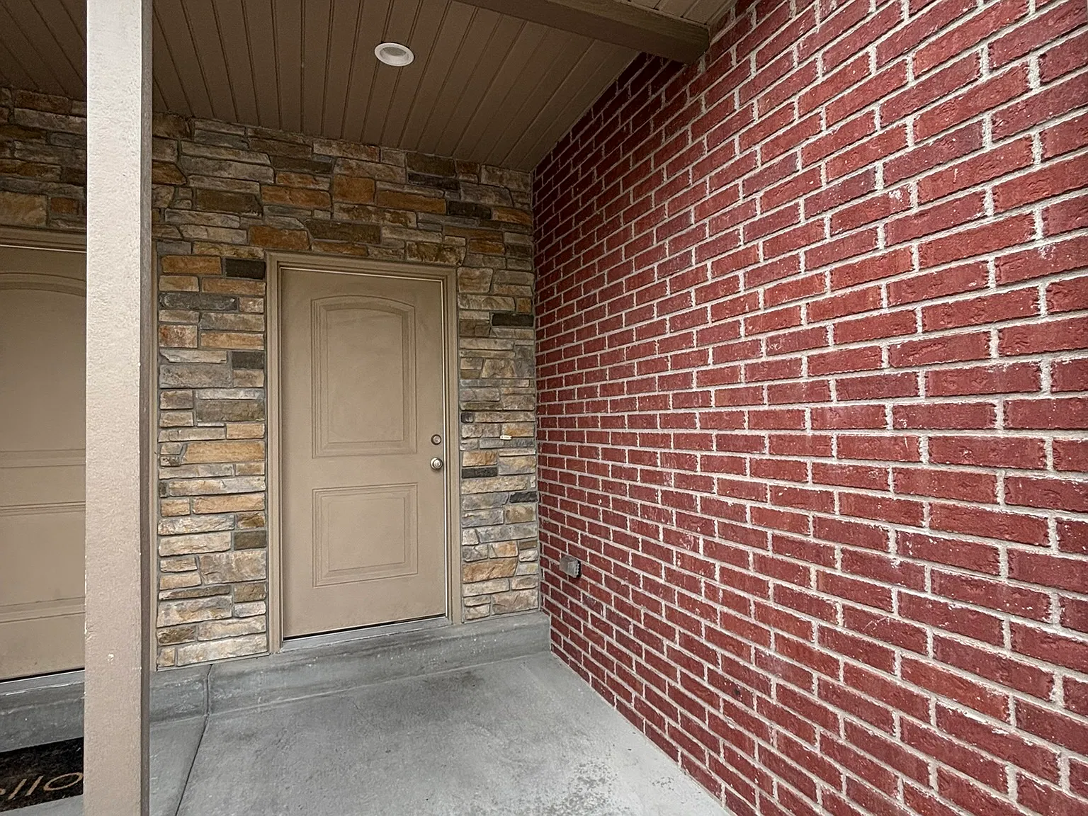 4 bed, 3.5 bath, 2312 sqft, $2,200 — Photo 3