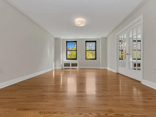 300 West 108th Street image 13 of 16