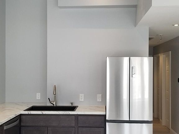 4th image of 2235 S Grand Blvd APT C