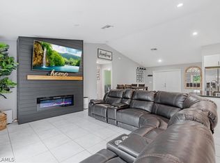 8106 Mesa Ct, Labelle, FL 33935