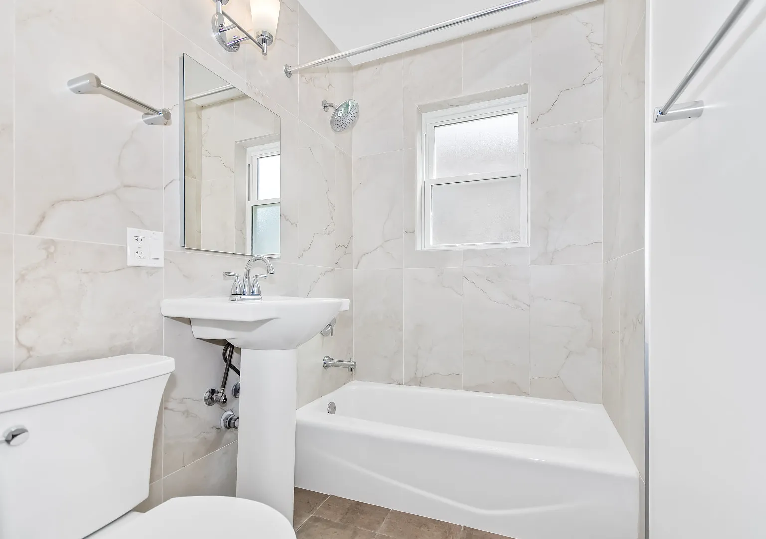 2 bed, 1000 sqft, $2,250 — Photo 3