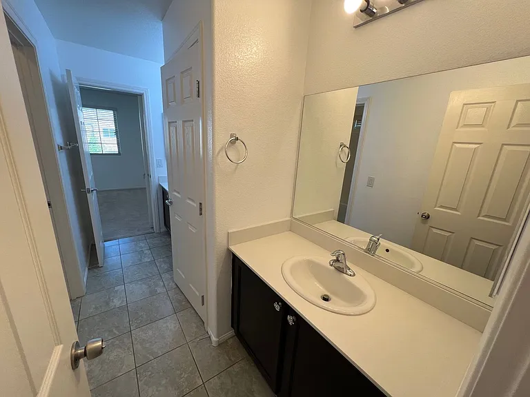5693 Point Loma Ct — Photo 19