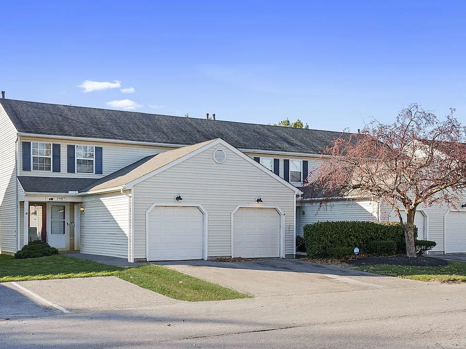 3915 Parkside Ct