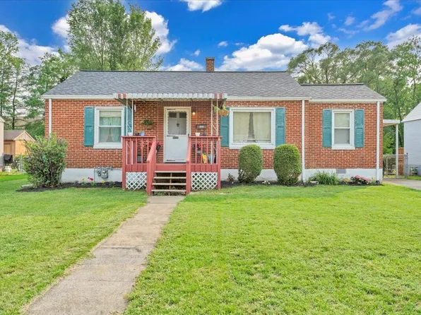 4846 Eden Dr NW, Roanoke, VA 24012