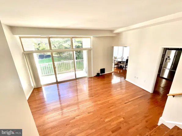 14428 Parkvale Rd APT 5, Rockville, MD 20853