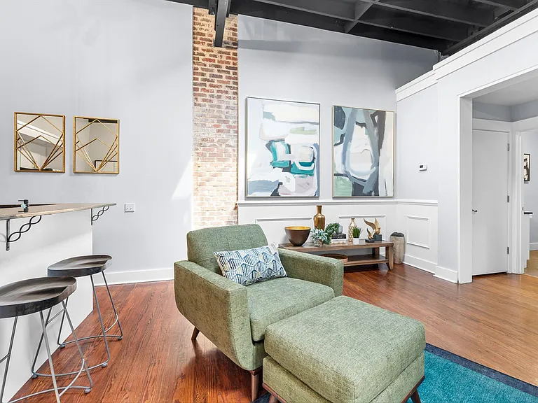 343 King St #C — Photo 17