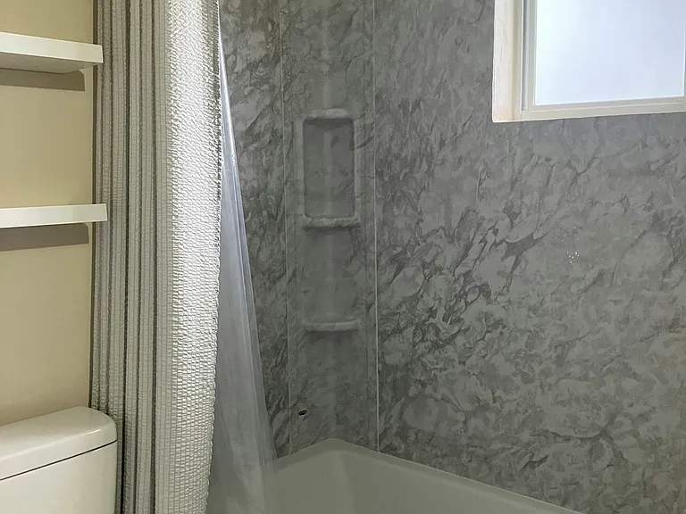 7570 Berwick St — Photo 10
