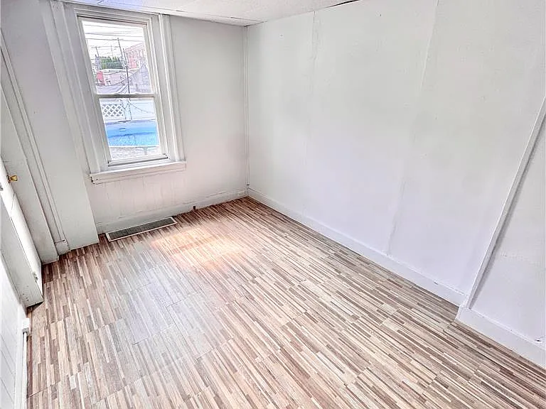 1412 Early St #B — Photo 5