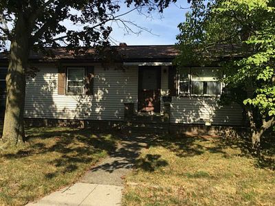 21 Palm St, North Providence, RI, 02904