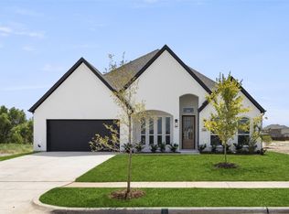 648 Red Maple Rd, Waxahachie, TX 75165