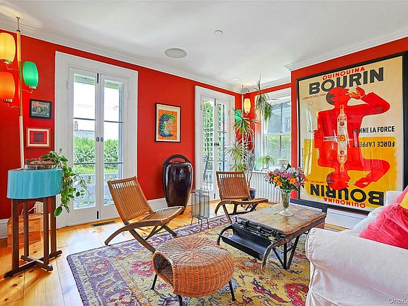 4th image of 870 Piermont Avenue