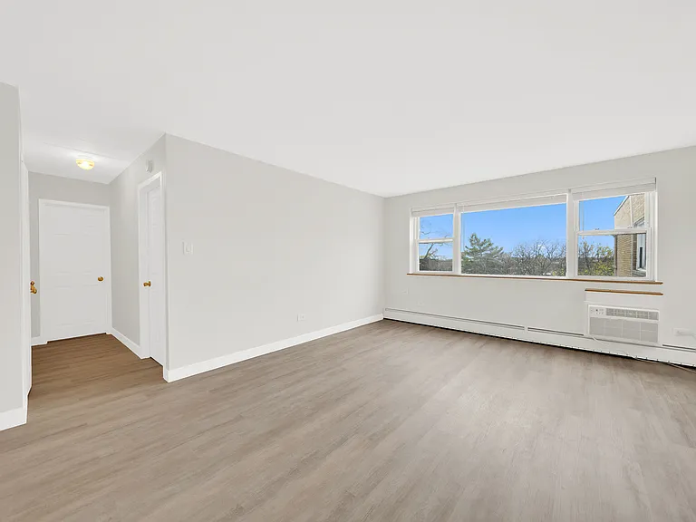 6161 N Hoyne Ave #504 — Photo 8
