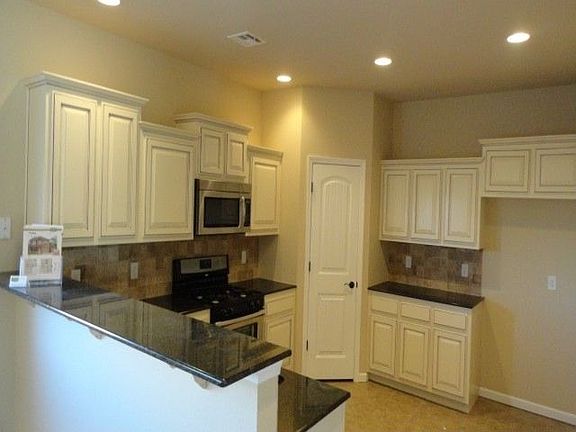 5th image of 9780 E Swan Dr
