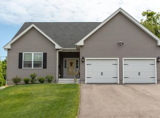 5 Fusaro Ave, Westerly, RI 02891