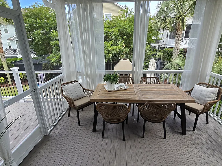 2207 Dewees Creek Dr — Photo 38