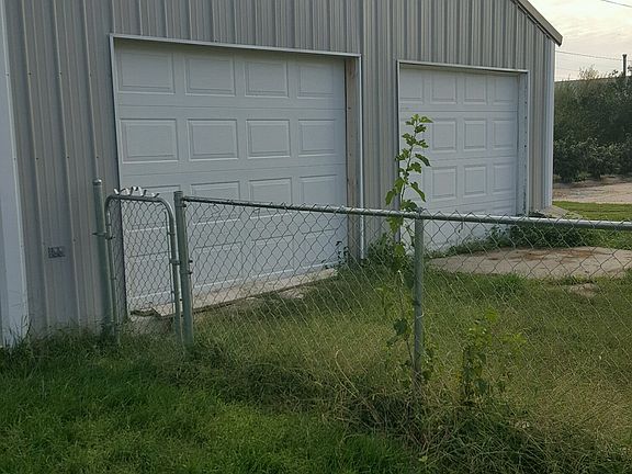 Beautiful Double Car Garage