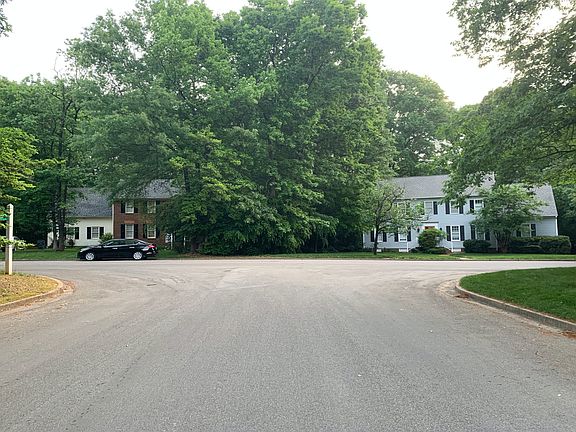 4th image of 2700 Sentury Meadow Ct