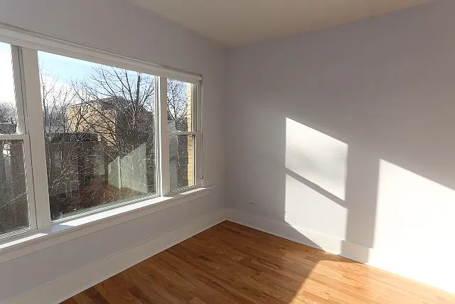 3731 N Janssen Ave #3 — Photo 12