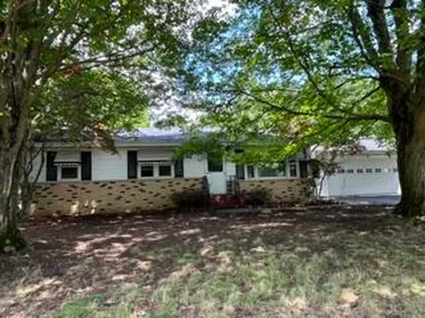 2888 Clarice St, Kalamazoo, MI 49048