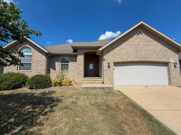 5271 E Blaine St, Springfield, MO 65802