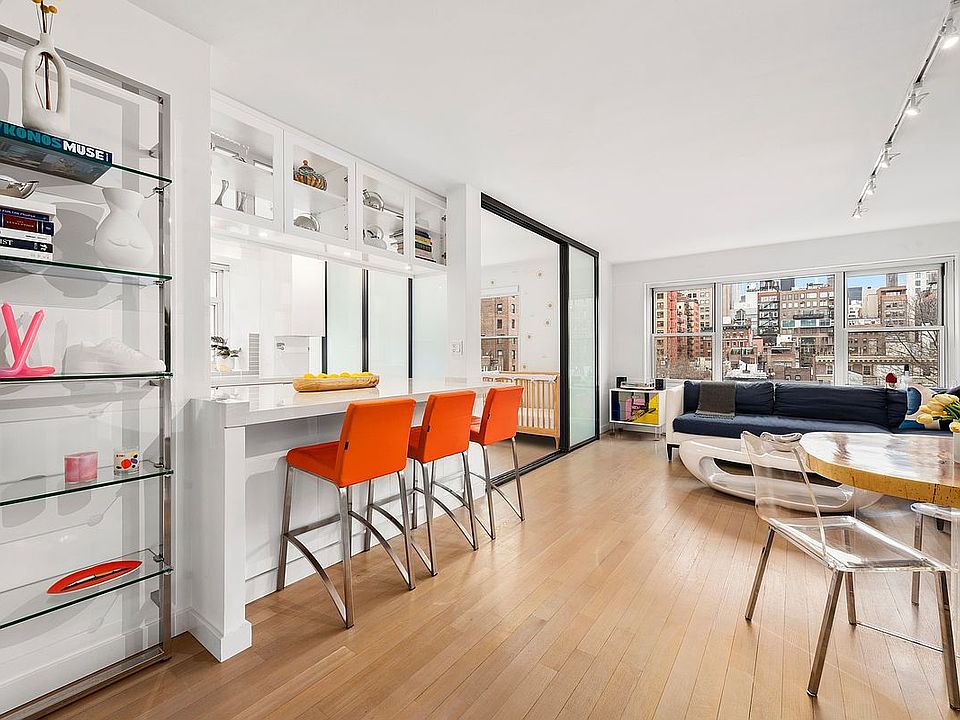 1st image of 20 E 9th St #9U