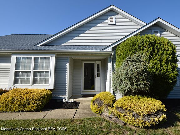 5th image of 2713 Brookdale Court