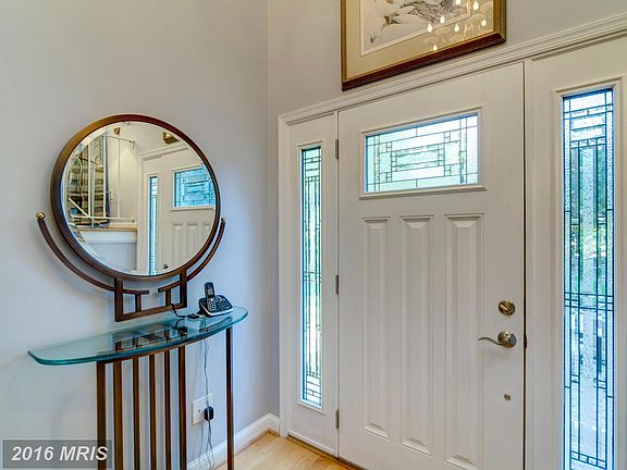 4th image of 12046 Hickory Hills Ct