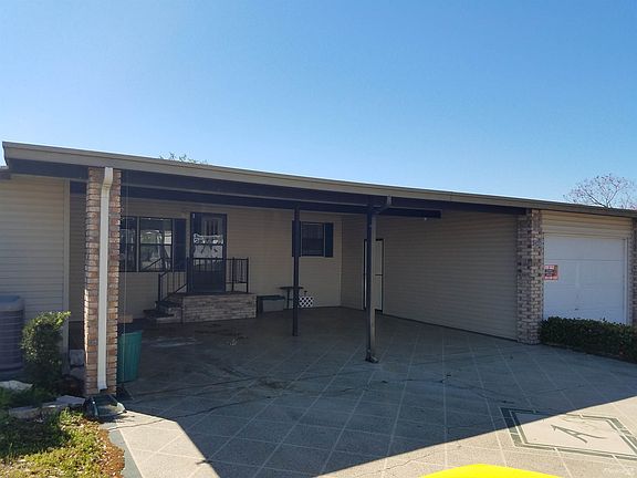 3rd image of 2028 Bayou Dr S