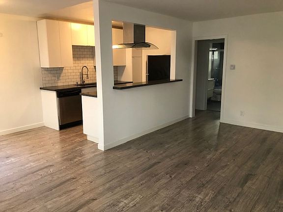 3rd image of 1433 11th St #1