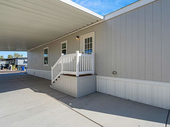 4th image of 3833 N Fairview Ave #68