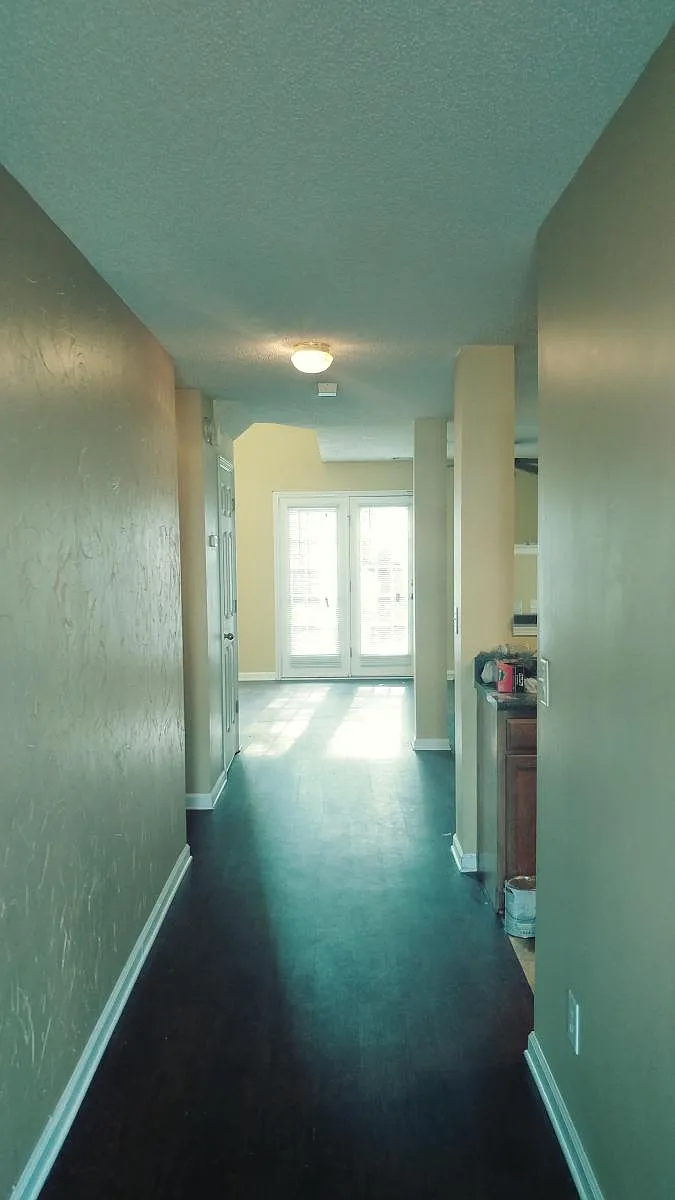 foyer - 190 Fieldview Ln