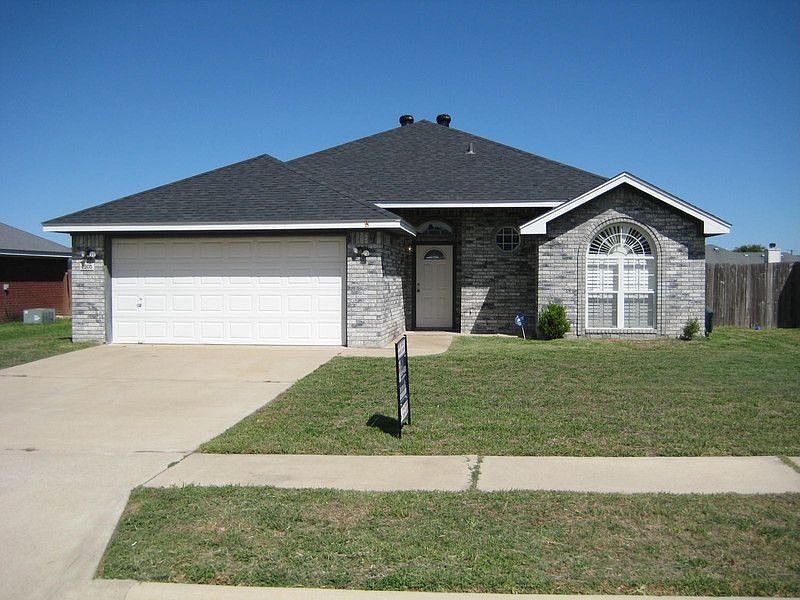 1st image of 4205 Shagbark Dr