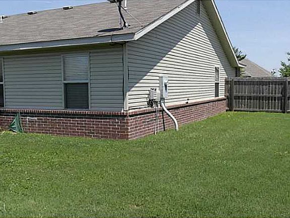 3rd image of 3101 SW Wentworth Ave