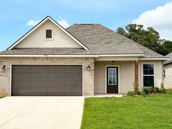 302 Cessna Dr, Shreveport, LA 71106